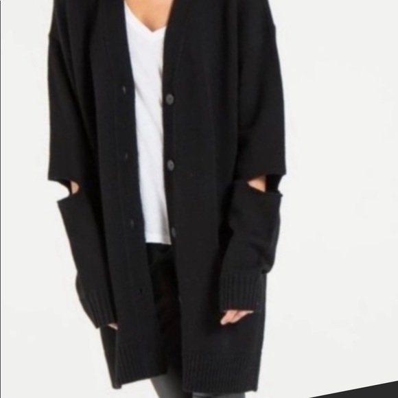 Closeout!▪️N: Philanthropy Bryant Cut Out Oversized Cardigan - Picture 8 of 9